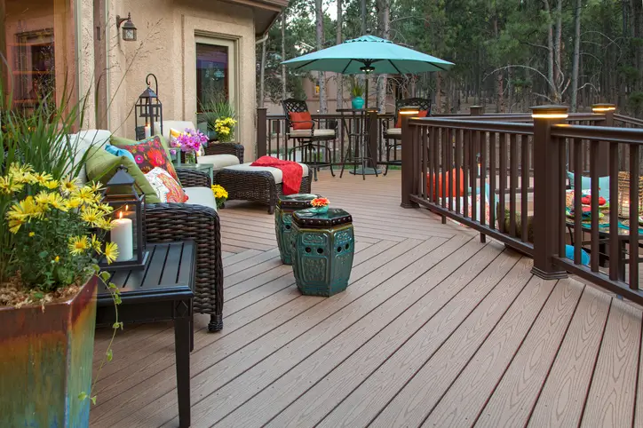 Eco-friendly composite material back deck in Annapolis, Maryland